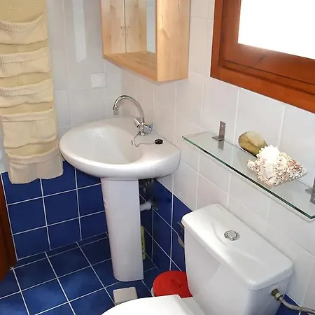 Absolute Peace South * Vourvoúlos